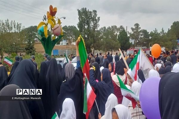 راهپیمایی پرشور مردم کهک قم در یوم الله 13 آبان