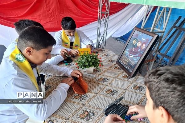 غرفه فرهنگی سازمان دانش‌آموزی ناحیه 2 شیراز حرم مطهر شاهچراغ (ع)