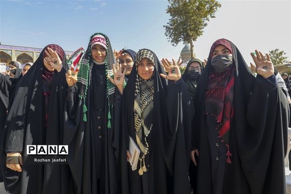 حضور با شکوه دانش‌آموزان شیرازی در حمایت از مردم مظلوم غزه