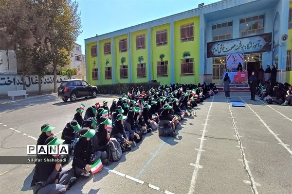 برگزاری المپیاد ورزشی در دبیرستان عصمت صفادشت
