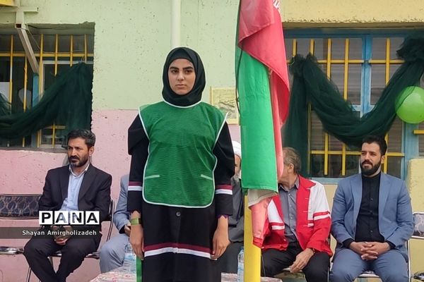 آیین زنگ استکبار ستیزی در آموزشگاه سیزدهم آبان شهرستان قرچک