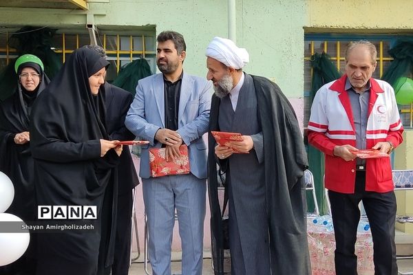 آیین زنگ استکبار ستیزی در آموزشگاه سیزدهم آبان شهرستان قرچک