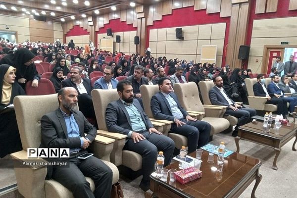 مراسم تجلیل از دختران قهرمان و مدال‌آوران ورزشی شهرستان‌های استان تهران