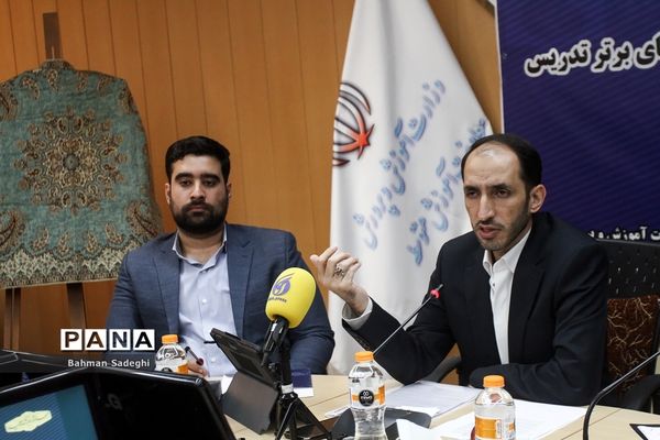 نشست خبری معاون آموزش متوسطه وزارت آموزش و پرورش