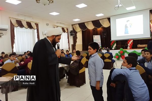 حضور دانش‌آموزان شمال استان فارس در اردوی شهید نیری به میزبانی شهرستان آباده
