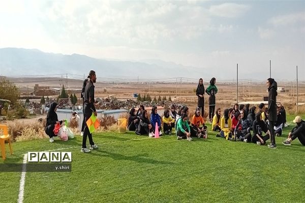 المپیاد‌ورزشی در محل زمین چمن شهرستان مانه و سملقان