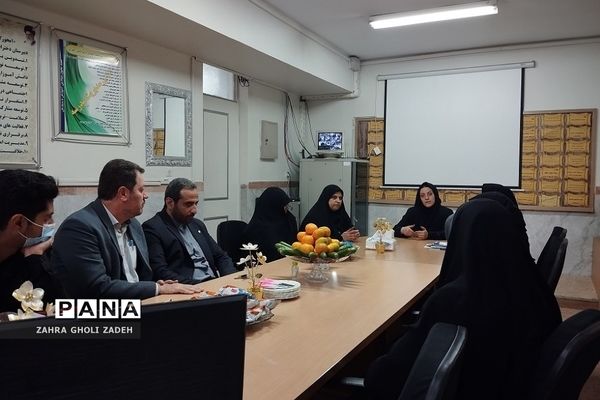 آیین افتتاحیه طرح سفیران سلامت در کهریزک