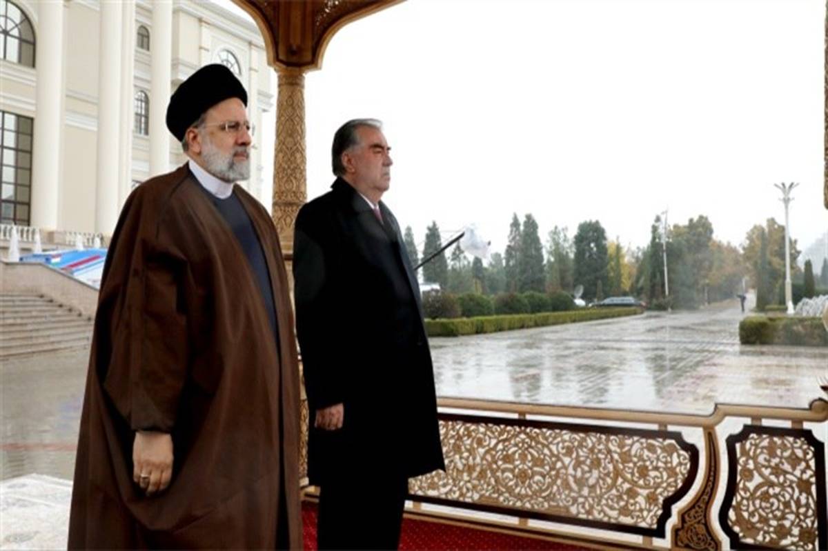 استقبال رسمی امامعلی رحمان از  رئیس جمهور در قصر ملت تاجیکستان