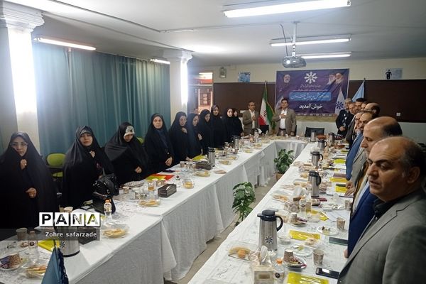 جلسه مدیران مدارس سمپاد شهرستان‌های استان تهران در رودهن
