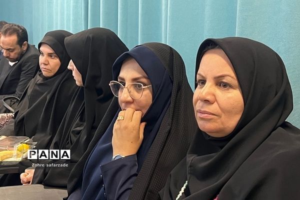 جلسه مدیران مدارس سمپاد شهرستان‌های استان تهران در رودهن