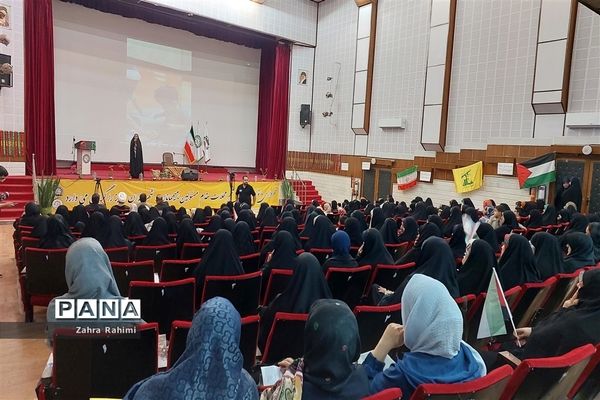 اجتماع دختران آینده‌ساز با حضور حاج حسین یکتا در شهرستان محلات