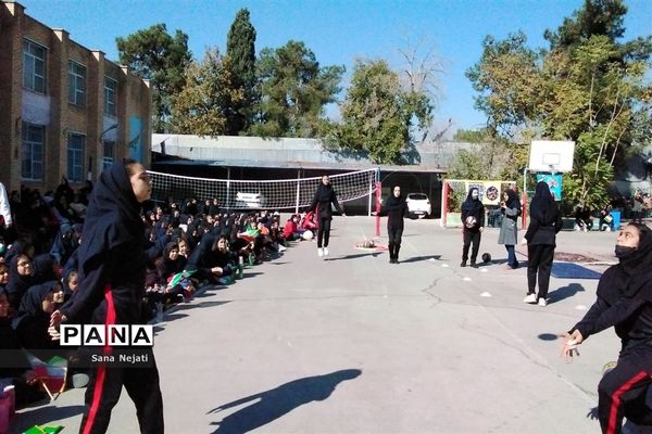 المپیاد ورزشی در دبیرستان شاهد فیض ناحیه 3 شیراز