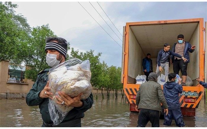 خدمت‌رسانی گروه‌های امدادی ستاد اجرایی فرمان امام در مناطق سیل‌زده گلستان