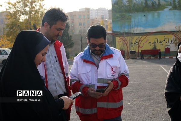 بازدید از مدارس ایمن در برابر زلزله