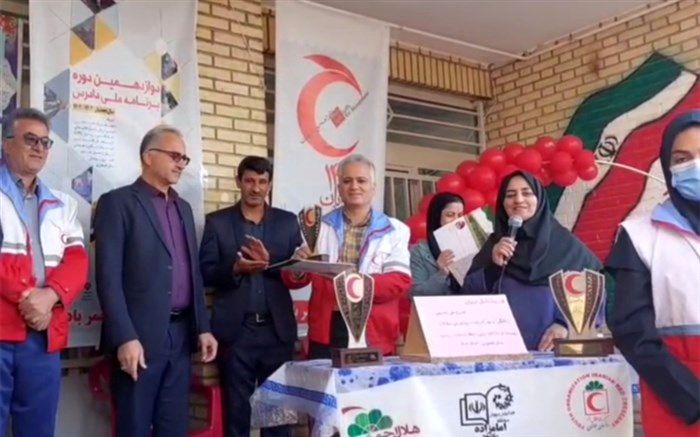 برگزاری افتتاحیه طرح دادرس در دبیرستان  زینبیه شهرستان بادرود