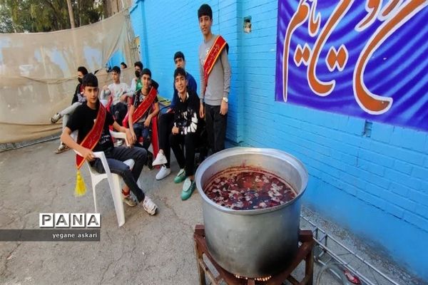 جشن تجلیل از دانش‌آموزان آموزشگاه امام مهدی ناحیه یک بهارستان