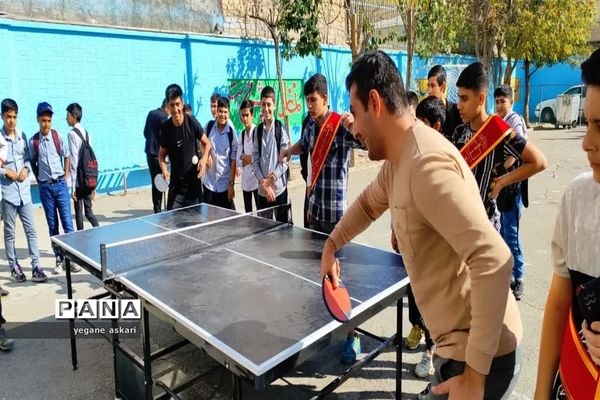 جشن تجلیل از دانش‌آموزان آموزشگاه امام مهدی ناحیه یک بهارستان