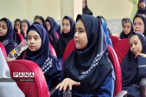 اجرای تئاتر سلول های بنیادی در ناحیه یک بهارستان