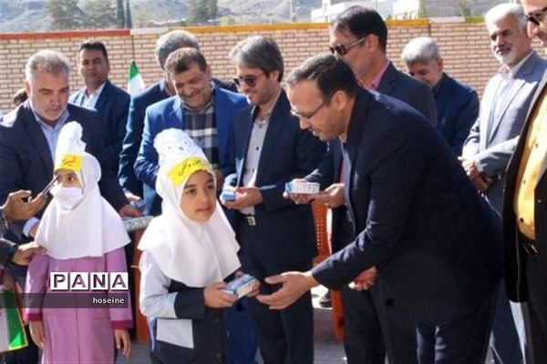 آغاز توزیع شیر در مدارس خراسان جنوبی