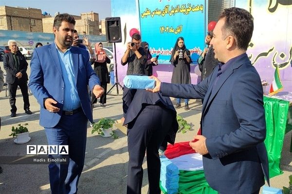 آیین خشت‌گذاری دو مدرسه در شهرستان قرچک