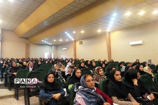 جشن ستارگان دانش‌آموز ناحیه 3 شیراز