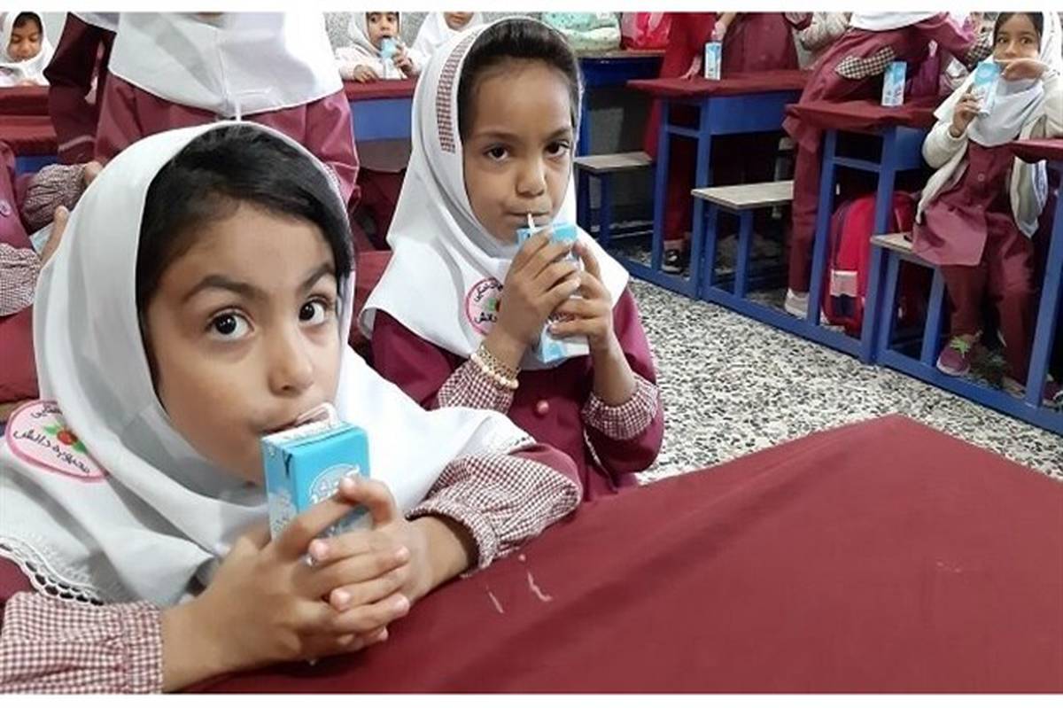 ۴۴۰ هزار دانش آموز ابتدایی اصفهانی تحت پوشش توزیع شیر رایگان قرار می‌گیرند