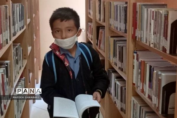 بازدید دانش‌آموزان دبستان شهید رحمانی از کتابخانه کرشت شهرستان پردیس‌