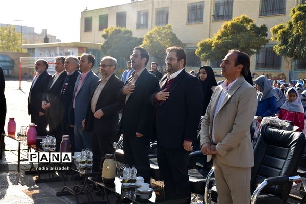 آیین توزیع شیر رایگان در مدارس خراسان رضوی