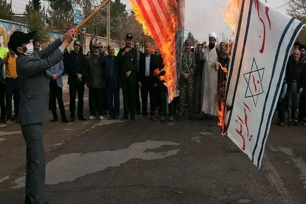 تجمع مردم شهرستان بام و صفی آباد در محکومیت جنایات رژیم صهیونیستی