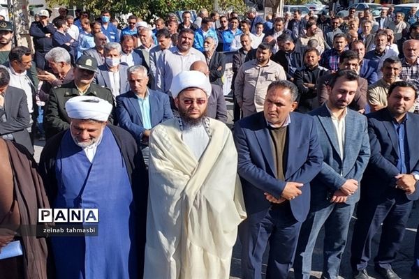 تجمع دانش‌آموزان و فرهنگیان سروستانی در  حمایت از کودکان غزه