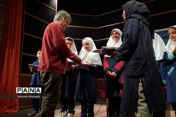 برنامه‌‌های فرهنگی هنری در کتابخانه کوثر دماوند به‌مناسبت هفته کتابخوانی