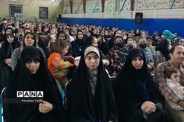 برگزاری همایش مادران فاطمی در روستای اورین شهرستان بهارستان ۲