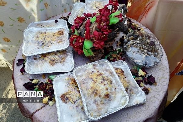 برگزاری جشنواره غذا در مدرسه زکیه در صباشهر