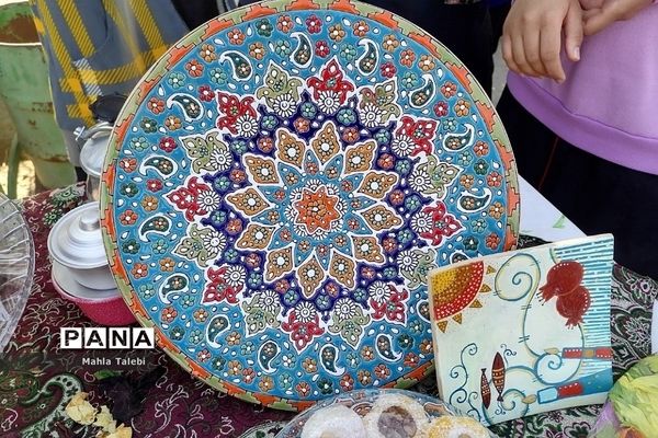 برگزاری جشنواره غذا در مدرسه زکیه در صباشهر