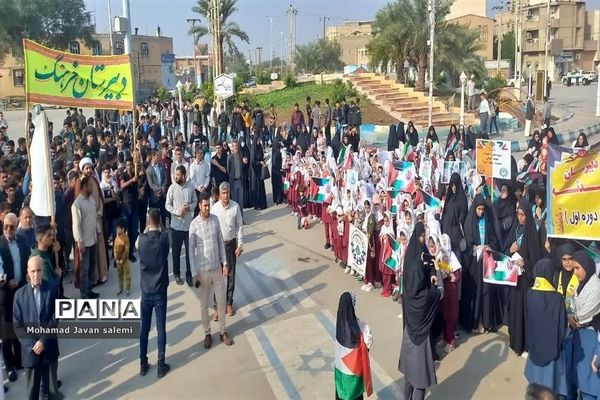 تجمع دانش‌آموزان و مردم شهرستان شادگان در حمایت از کودکان مظلوم فلسطین