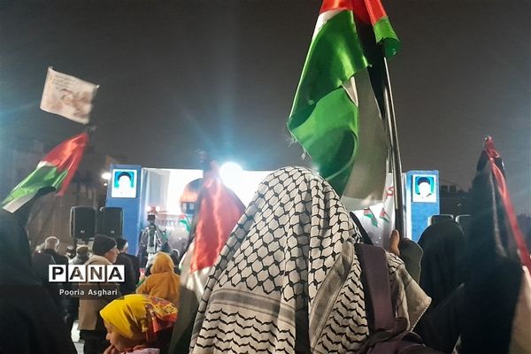 تجمع کودکان و آحاد مردم مشهد در حمایت از کودکان مظلوم فلسطین