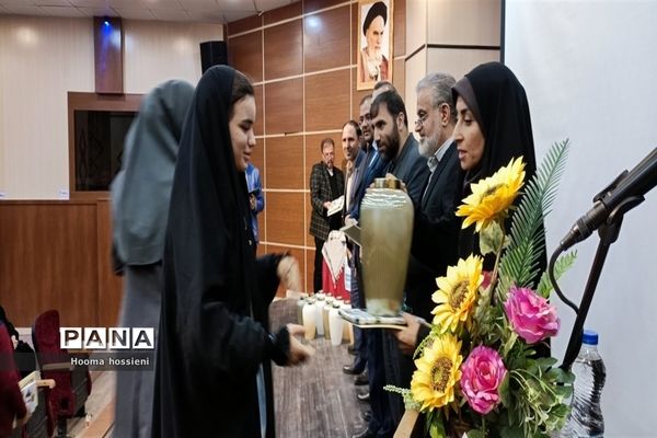 همایش تجلیل از نویسندگان شهرستان‌ قرچک