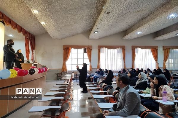 کارگاه آموزش مقدماتی خبرنگاری ویژه دانش‌آموزان ناحیه ۶ مشهد