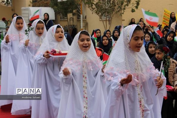 جشن میلاد حضرت زینب در آموزشگاه فرزانگان ناحیه یک بهارستان