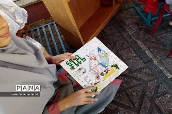 افتتاح کافه کتاب در آموزشگاه دخترانه آیت الله خامنه‌ای  شهرستان پیشوا