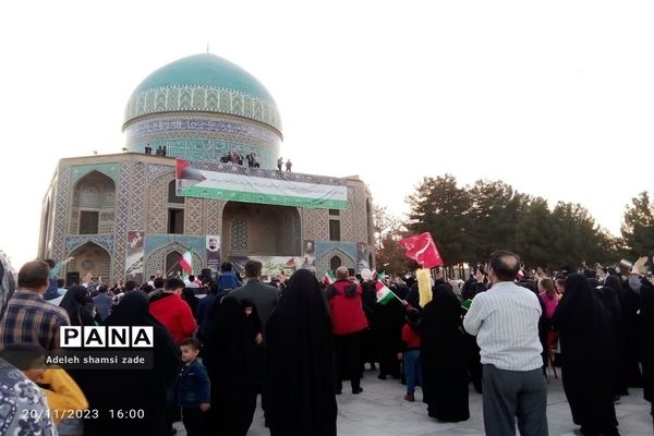 برگزاری اجتماع بزرگ عاشقان مبارزه با اسرائیل در مشهد