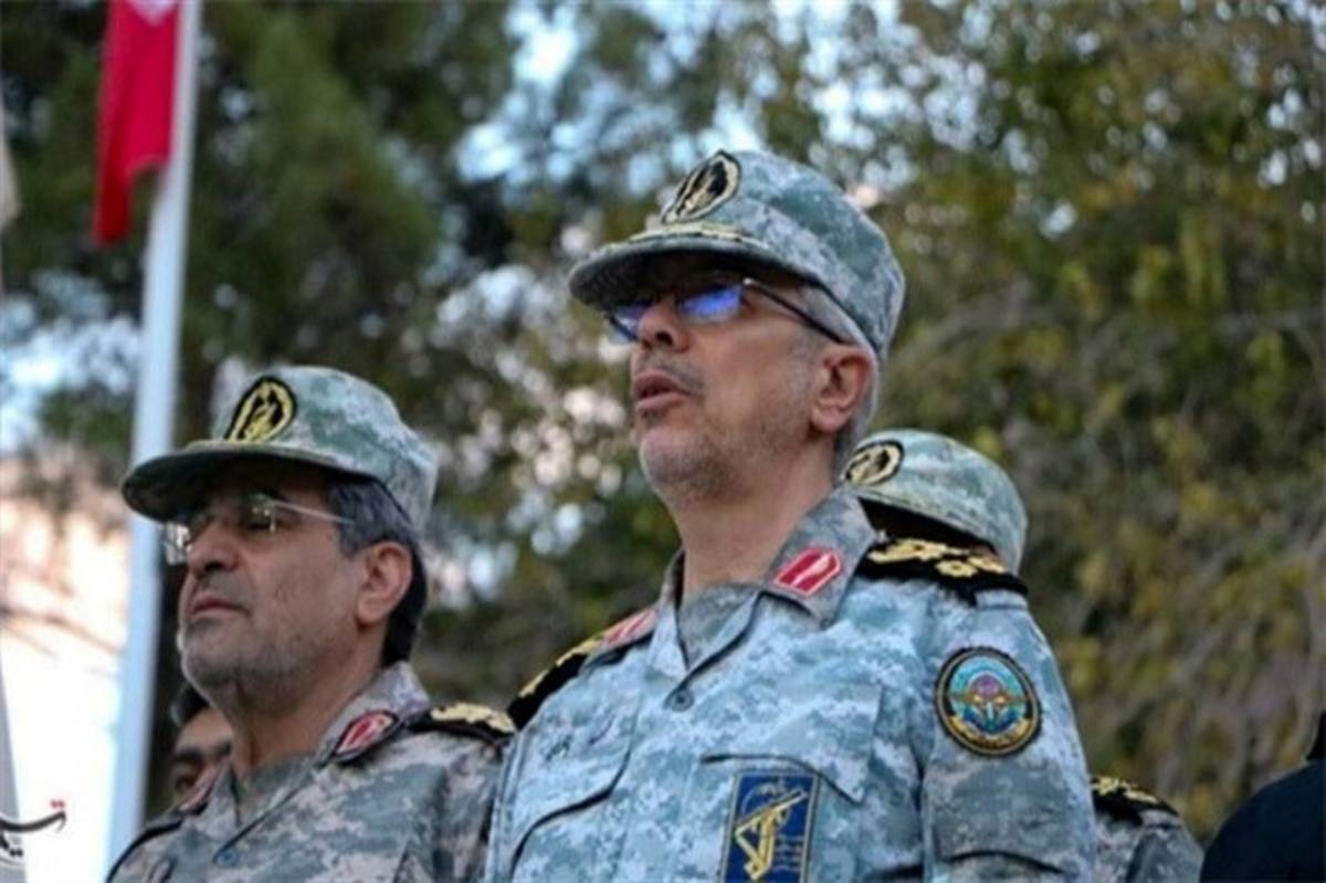 سرلشکر باقری با فرماندهان ارشد انتظامی کرمان دیدار کرد