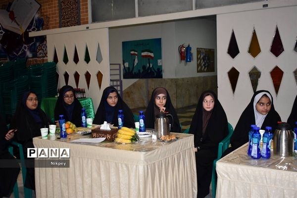 برگزاری جلسه مشترک در دبیرستان شاهد حجاب منطقه ۱۳