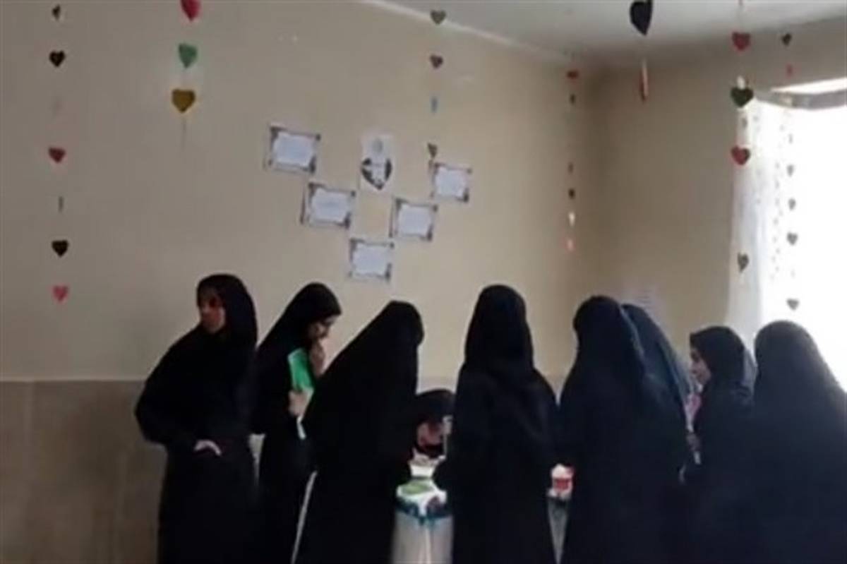 افتتاح کتابخانه مدرسه صدیقه کبری شهرستان خور و بیابانک/فیلم