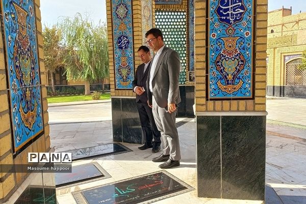 مراسم اختتامیه اردوی راهیان نور دختران در گلزار شهدای گمنام شهرستان ورامین