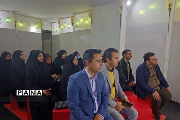 بازدید مسئولان اداره آموزش و پرورش ناحیه ۵ اصفهان از نمایشگاه بین‌المللی بنیاد مهدویت استان اصفهان
