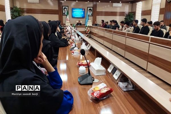 نشست صمیمی دانشجویان رشته حقوق با دادستان عمومی شهرستان بجنورد