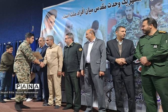 برگزاری شامگاه مشترک بسیجیان شهر قیامدشت به مناسبت هفته بسیج