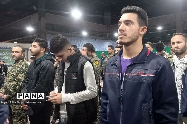 برگزاری شامگاه مشترک بسیجیان شهر قیامدشت به مناسبت هفته بسیج