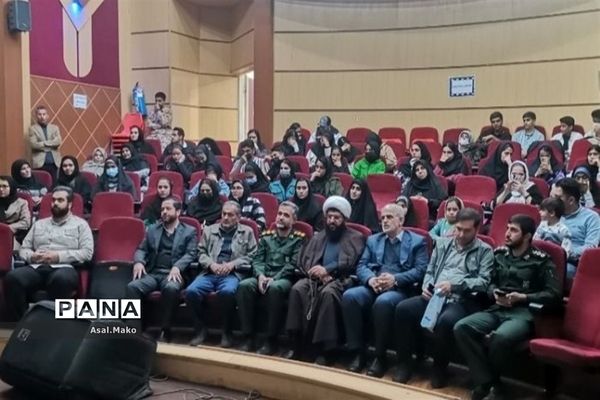 نمایشگاه هنرهای تجسمی در راستای حمایت از کودکان غزه در پاکدشت